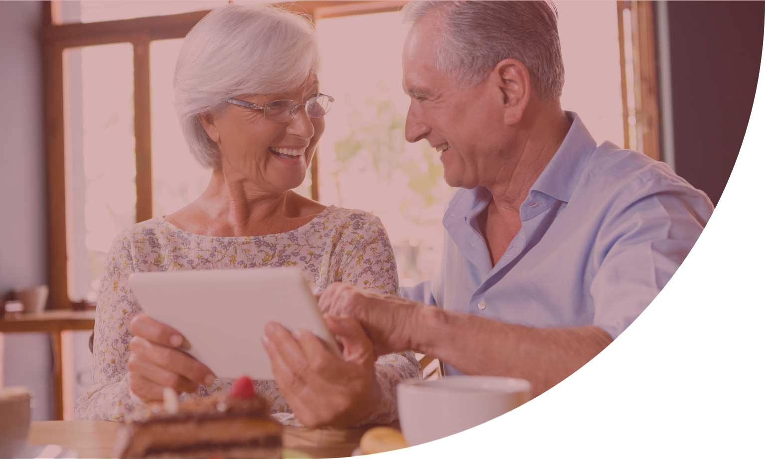 informacje prasowe Seniorzy z tabletem SeniorApp